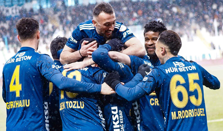 Erzurumspor FK, Manisa FK’yı 8-1 yendi