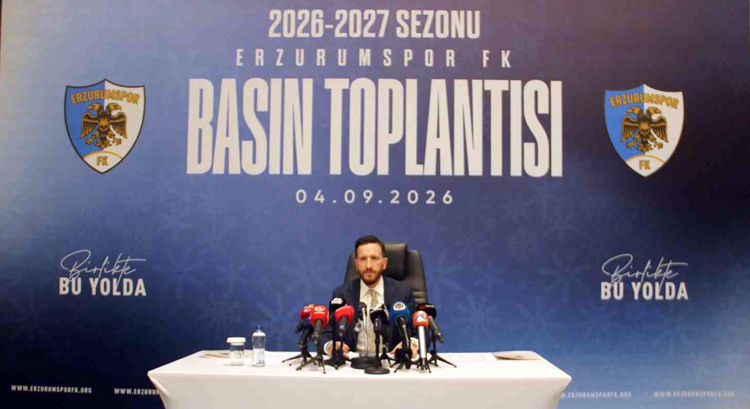 Erzurumspor FK Başkanı Ahmet Dal, basın toplantısında gündemi değerlendirdi