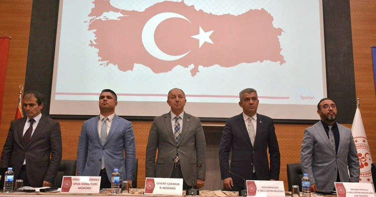 Erzurum’da okul sporları masaya yatırıldı